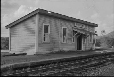 Photograph of Kirikopuni railway station