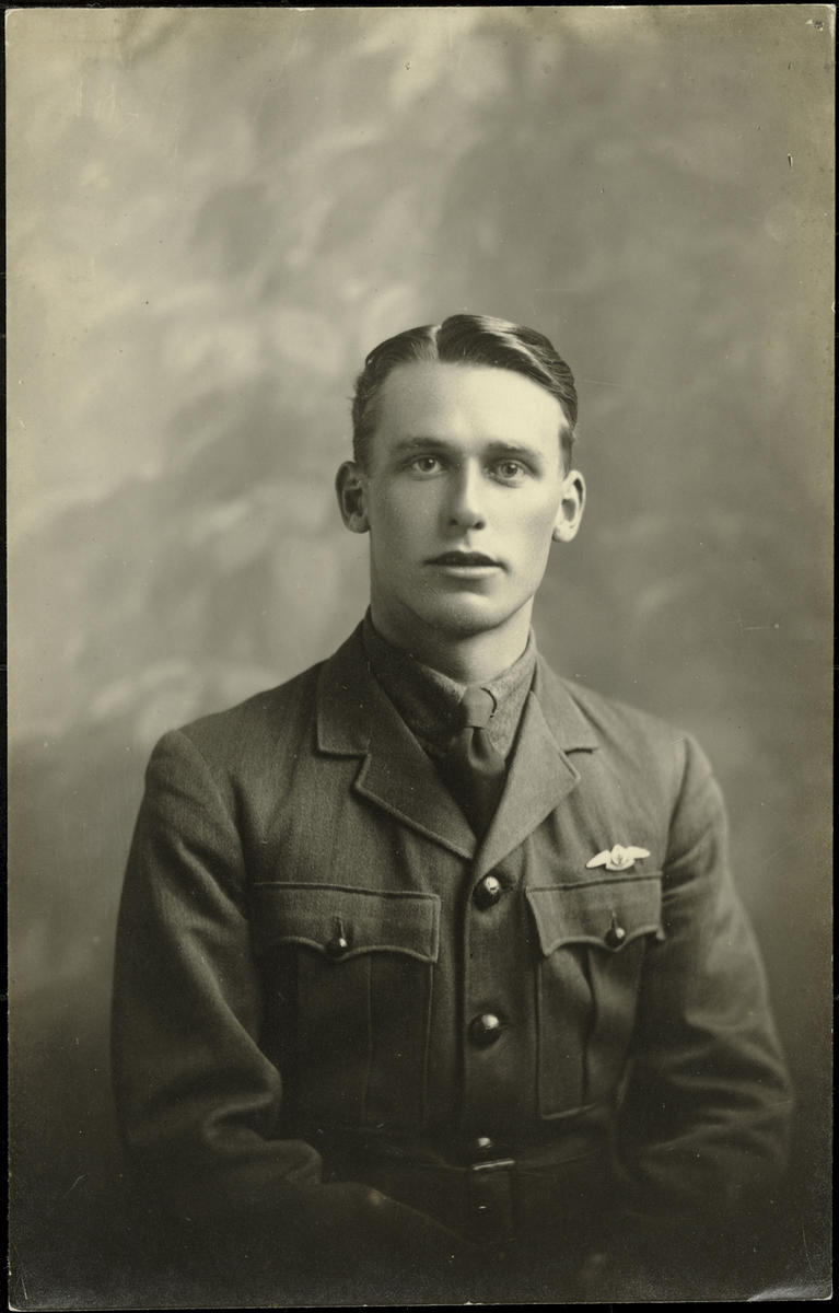Black and white portrait of Walsh Brothers Flying School graduate Henry