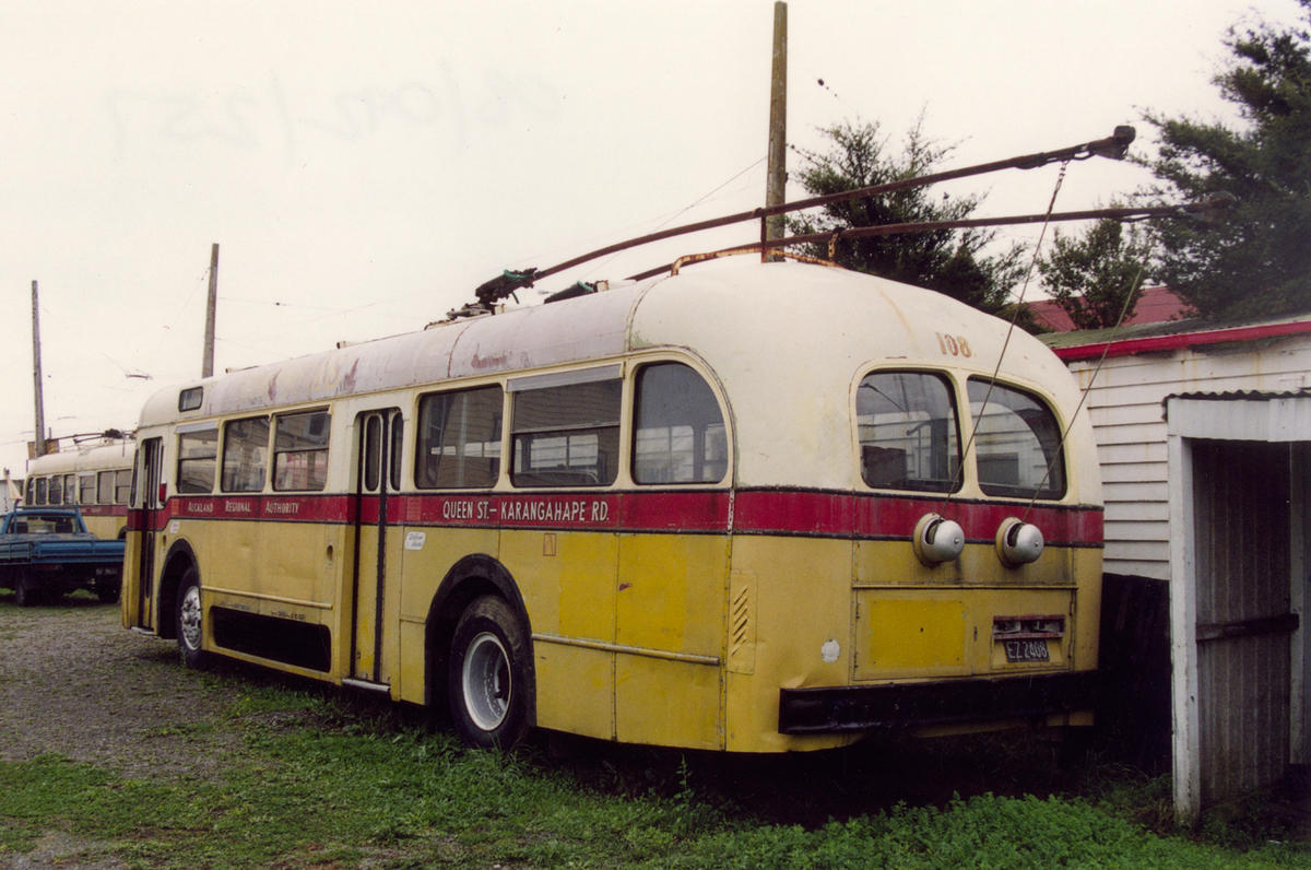 [Retired Auckland Regional Authority trolleybus] Museum of Transport