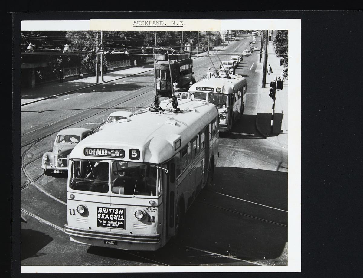 [Trolley buses 11 and 32 in on Symonds Street at Karangahape Road